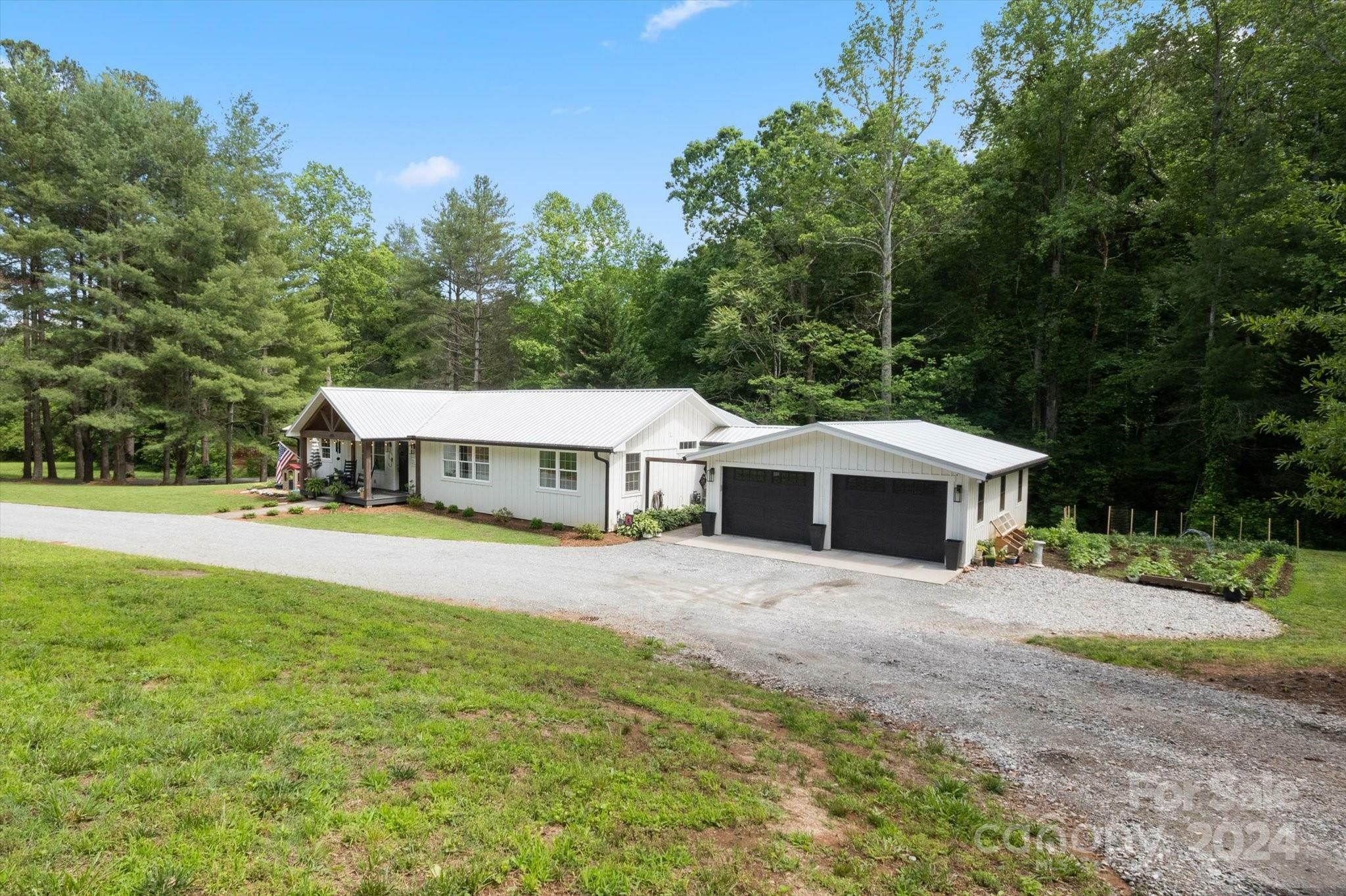 Property Photo:  495 Walker Street  NC 28722 