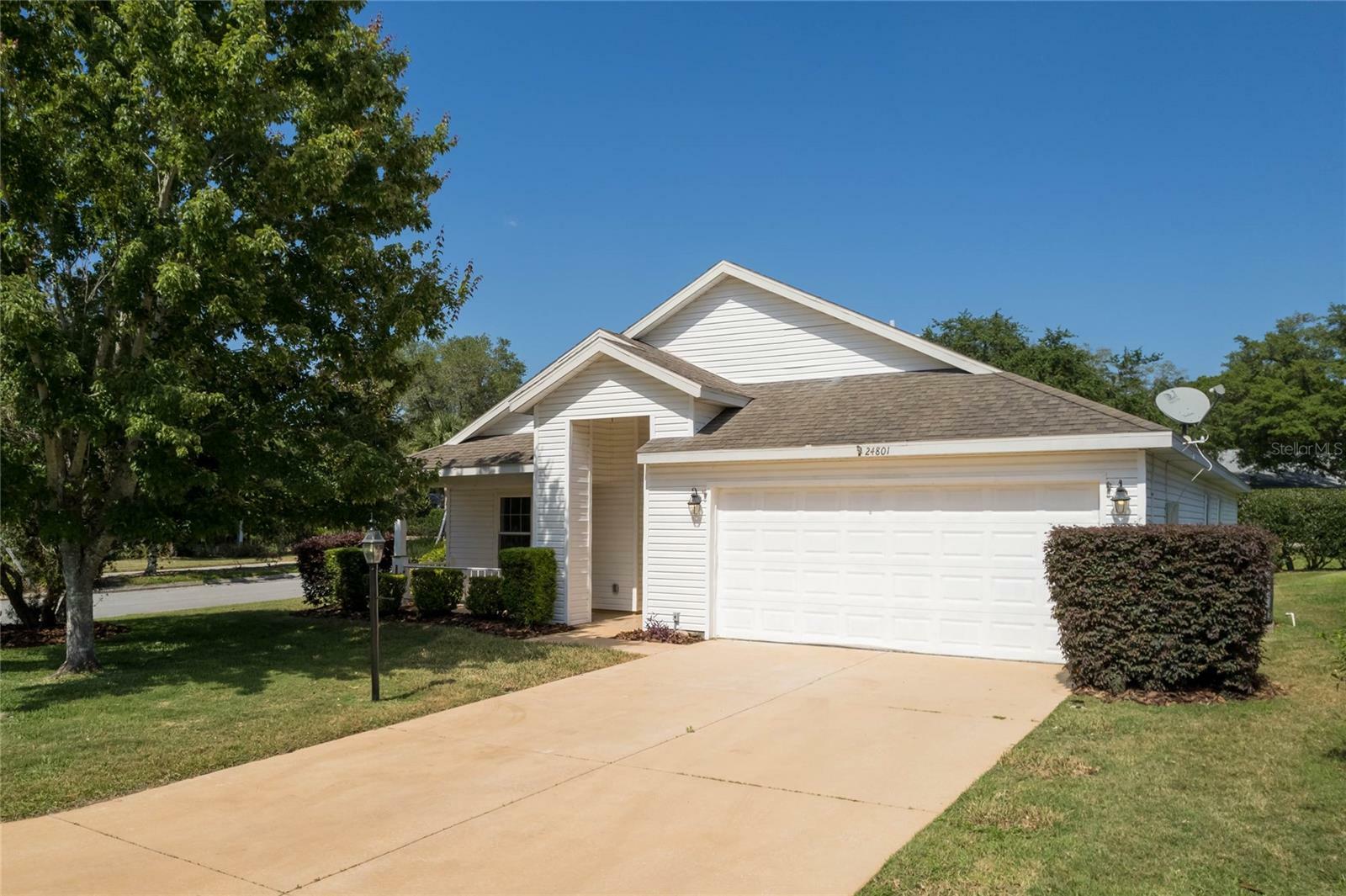 Property Photo: 24801 Cranes Roost Circle FL 34748