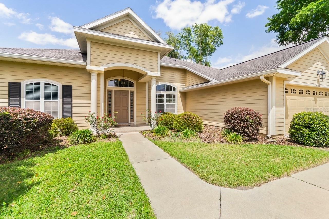 Property Photo: 8430 SW 10th Place FL 32607
