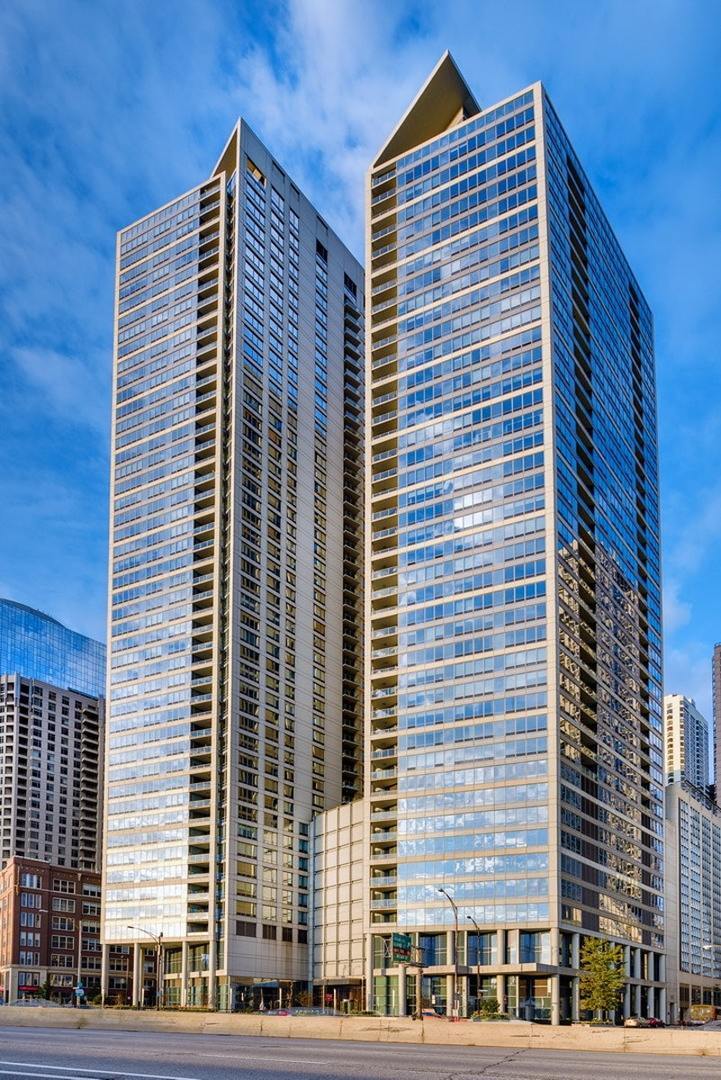 Property Photo: 600 N Lake Shore Drive 2011 IL 60611