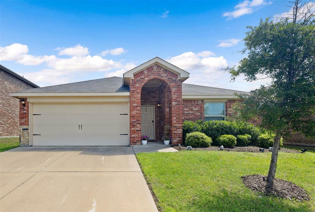 Property Photo:  2008 Brisbon Street  TX 75189 