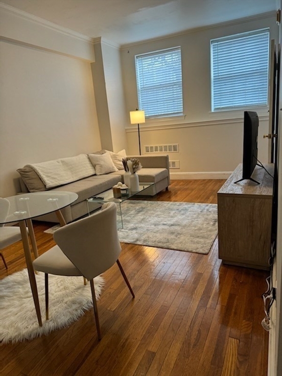 Property Photo:  37 Beacon Street 2  MA 02108 