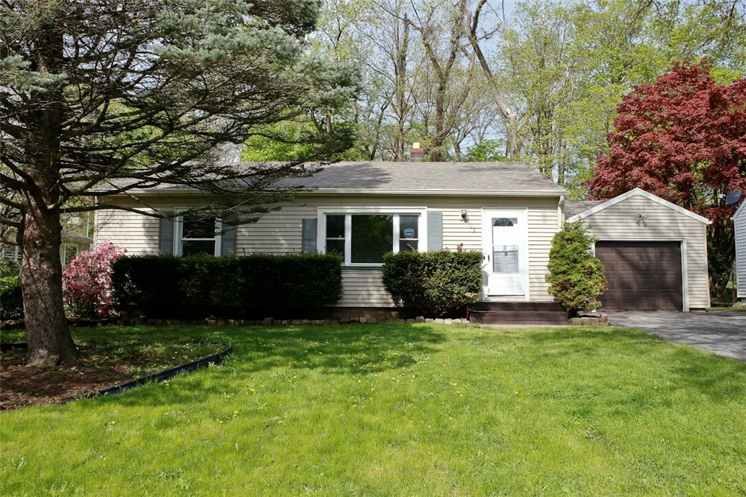 Property Photo:  103 Glenbrook Road  NY 14616 