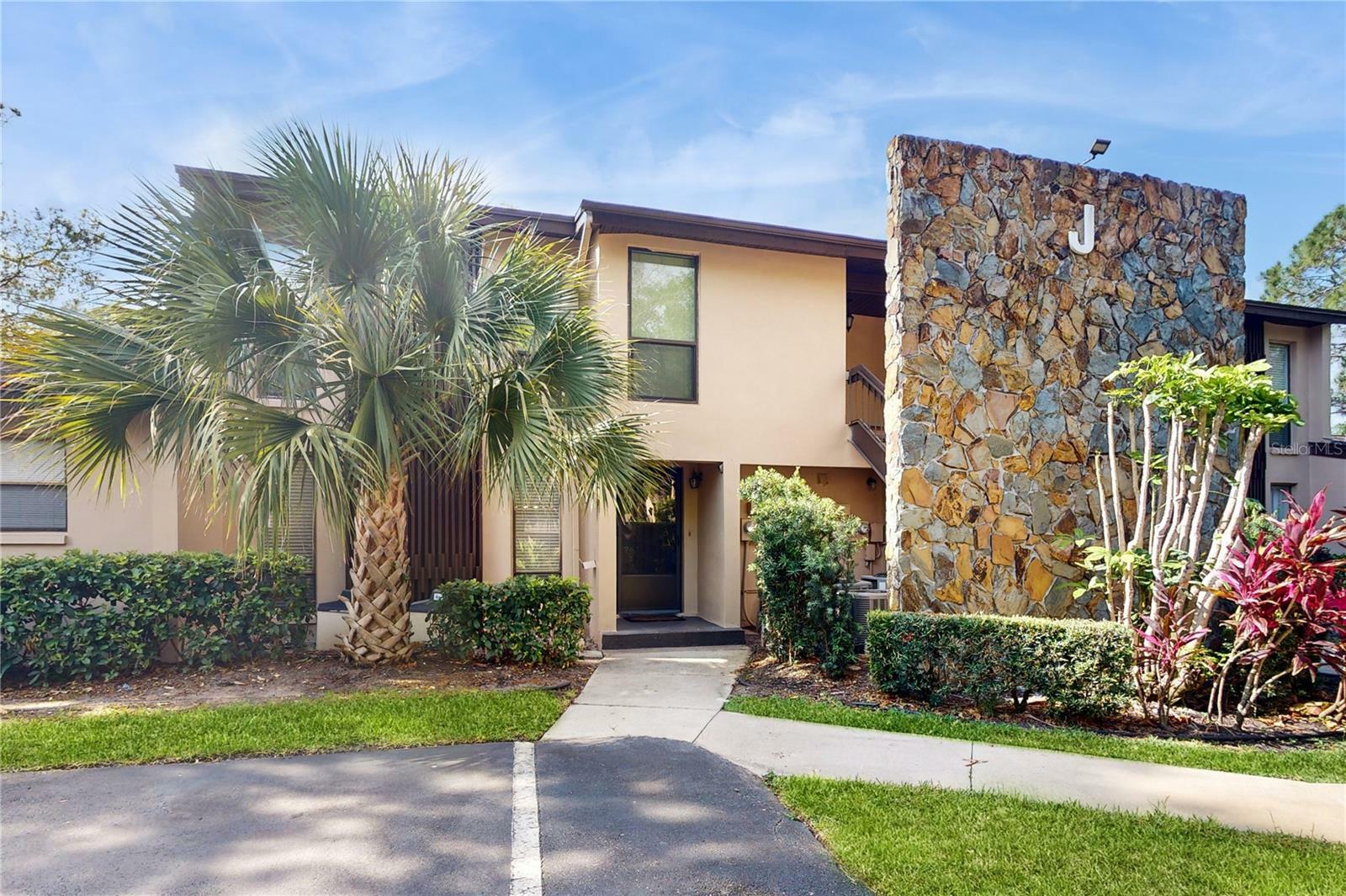 Property Photo:  1400 Tarpon Woods Boulevard J3  FL 34685 