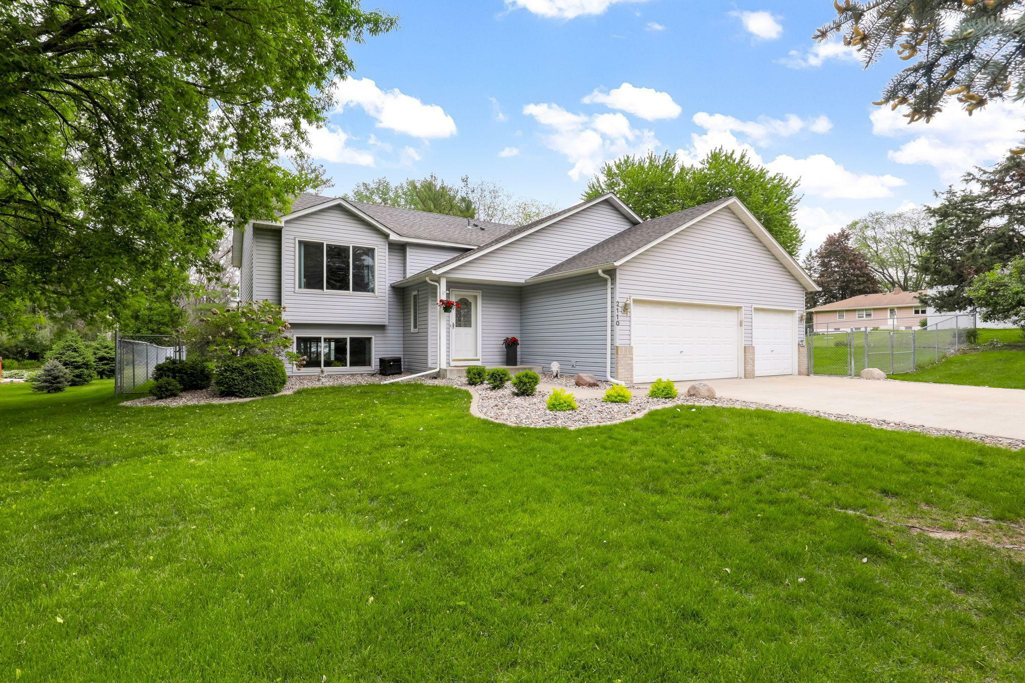 Property Photo:  2110 Wuthering Heights Road  MN 55122 