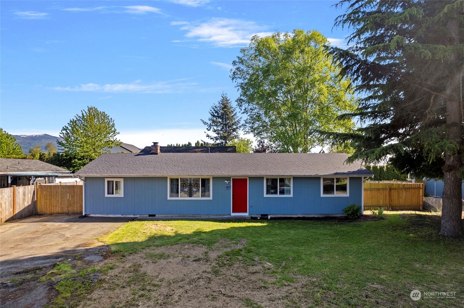 Property Photo: 813 Lucas Drive WA 98284