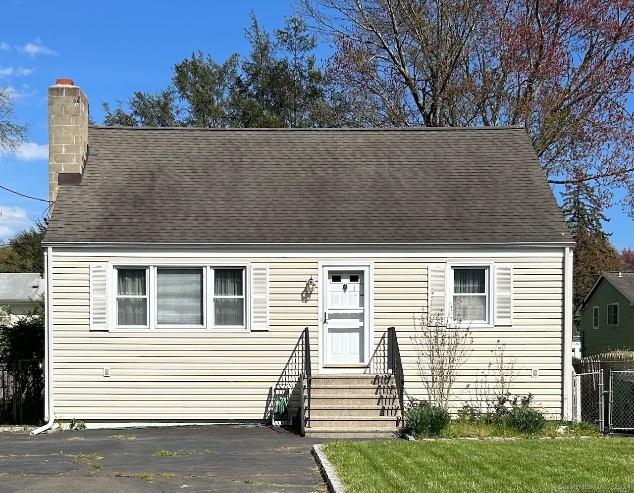 Property Photo:  7 Hale Street  CT 06880 