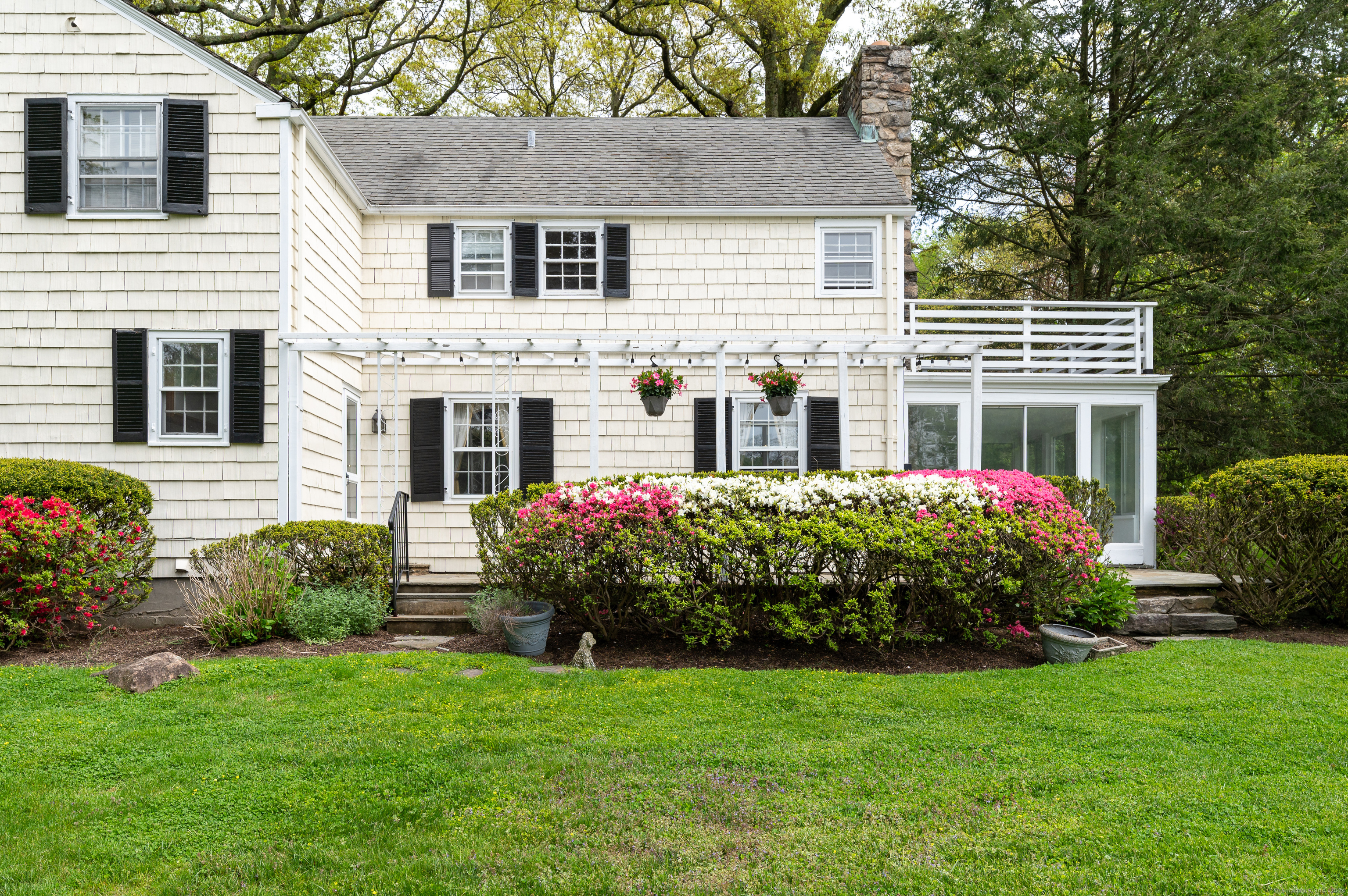 Property Photo:  182 West Hill Road  CT 06902 