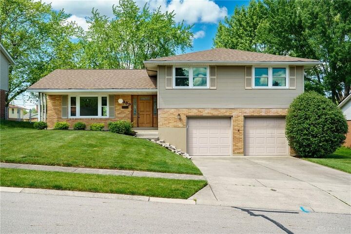 339 Ridgewood Drive  Fairborn OH 45324 photo