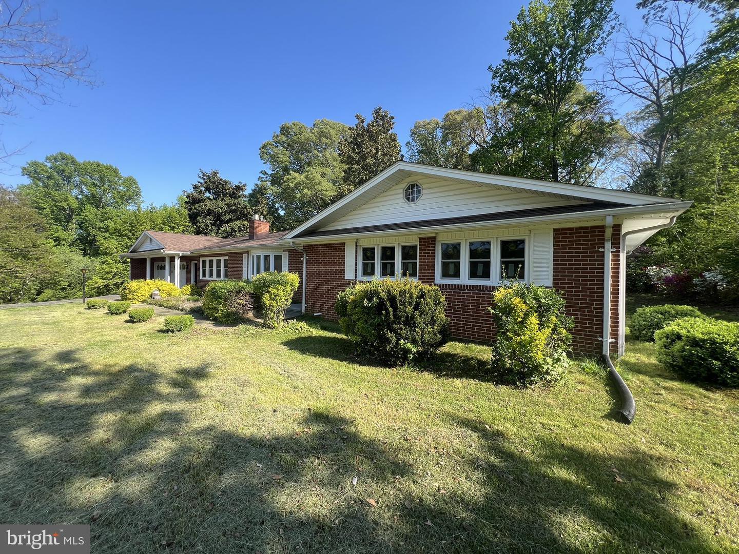 Property Photo: 1390 Skinners Turn Road MD 20736
