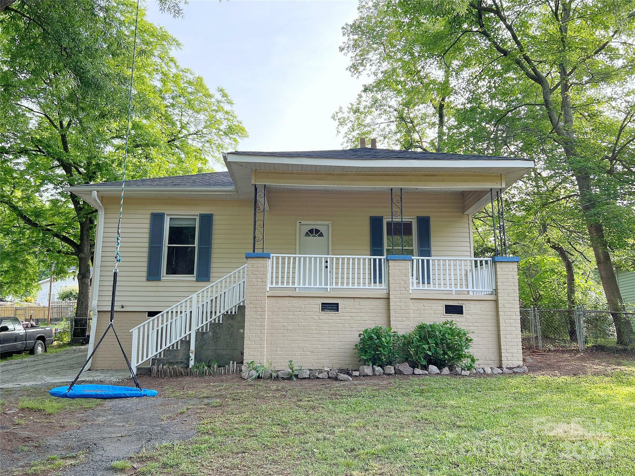 Property Photo:  84 1st Avenue  NC 28023 