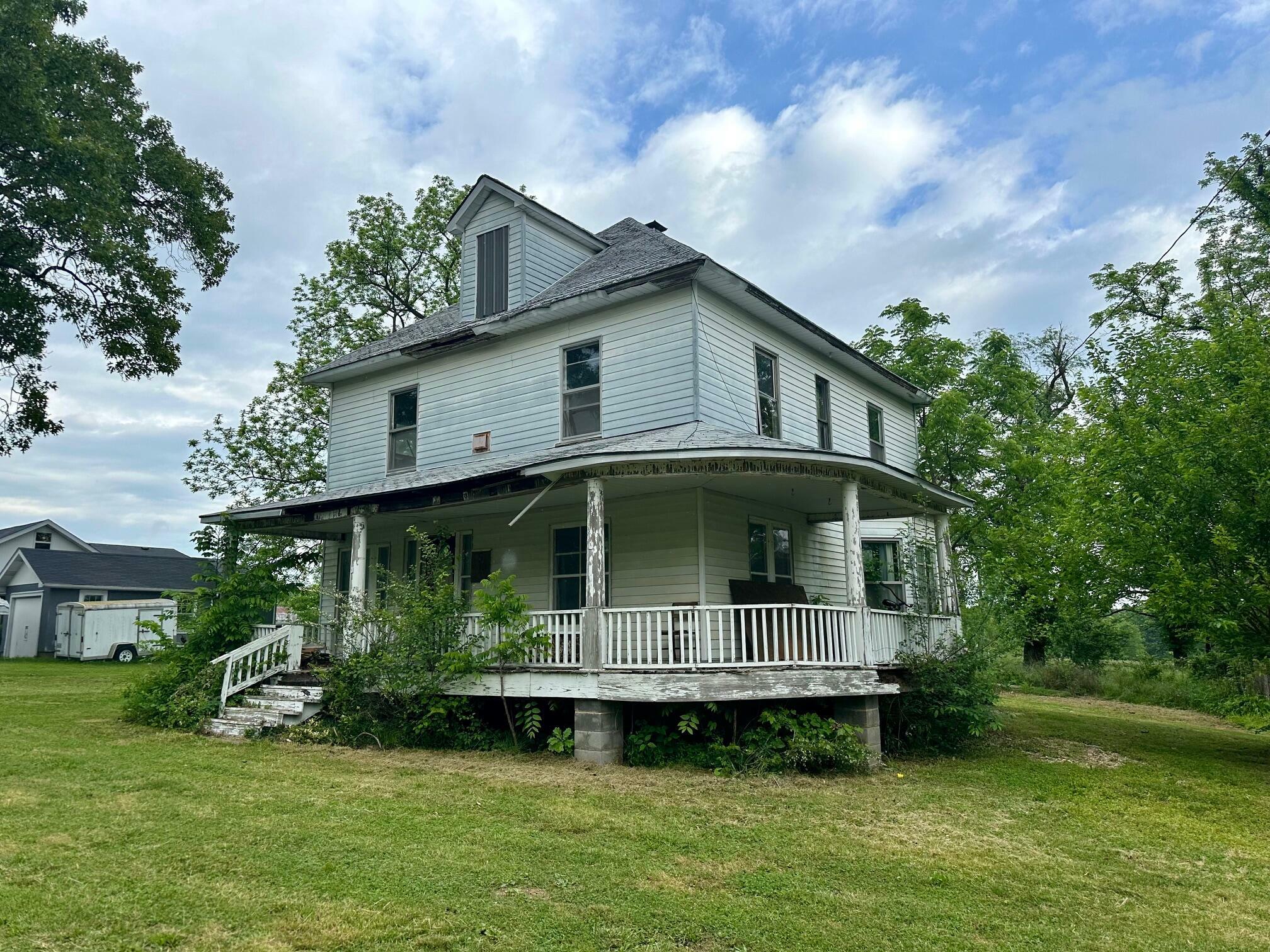 Property Photo: 513 W 5th Street MO 65711