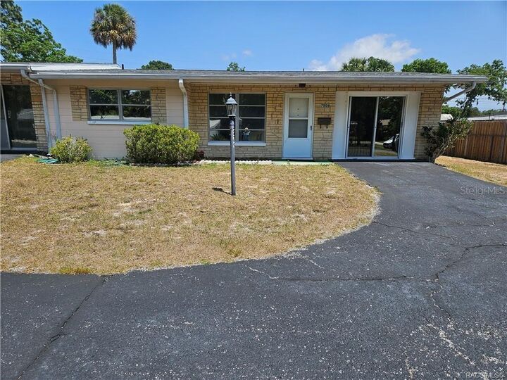 7509 W 7 Rivers Drive  Crystal River FL 34429 photo