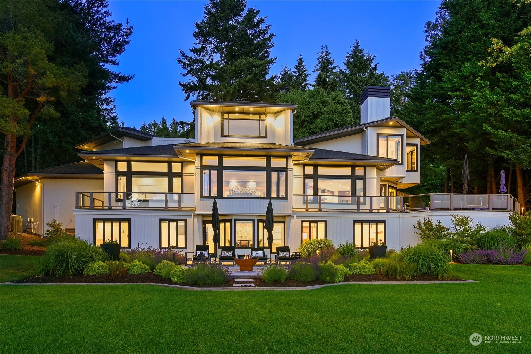 Property Photo: 13389 Manzanita Road NE WA 98110