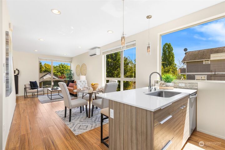 Property Photo:  812 24th Avenue S  WA 98144 