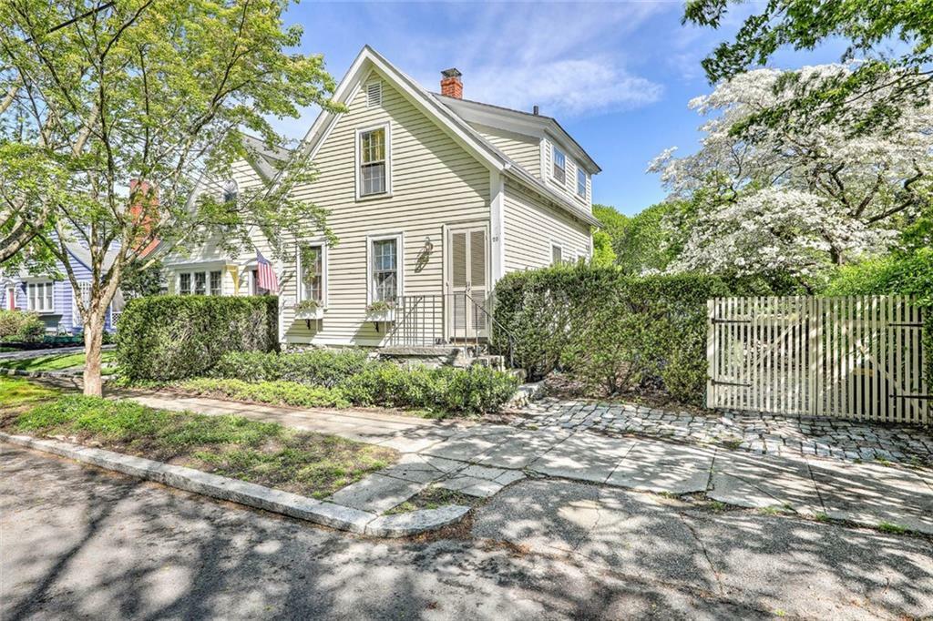 Property Photo:  20 Clarendon Avenue  RI 02906 