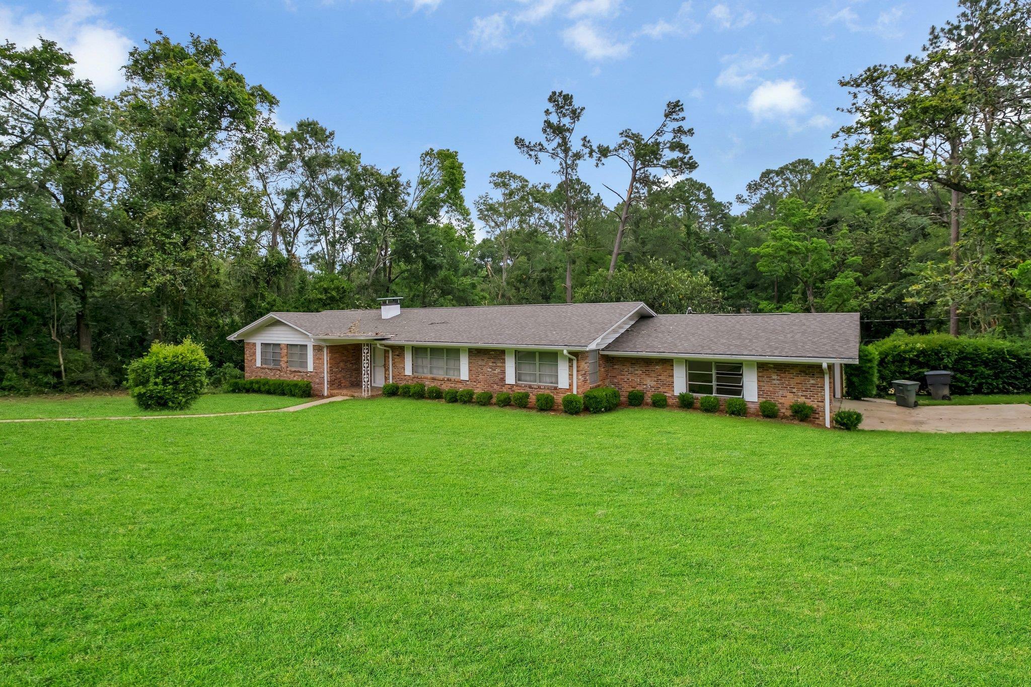 Property Photo:  938 Carlton Drive  FL 32301 