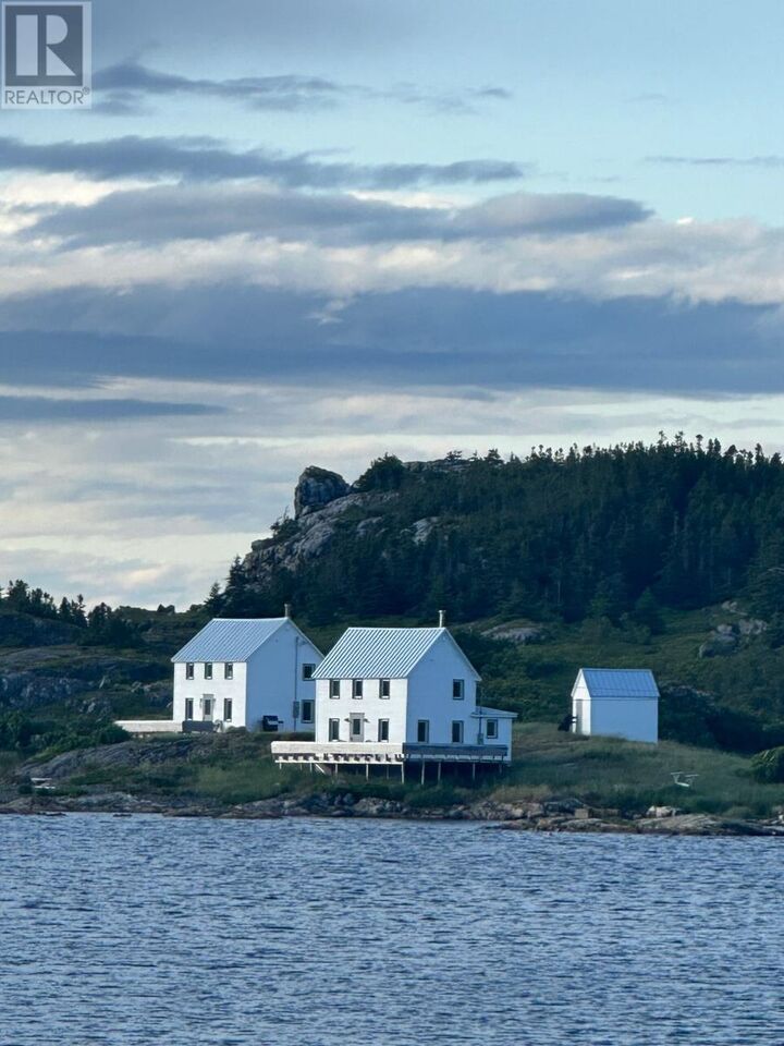 18-20 Burden'S Point  Salvage NL A0G 3X0 photo