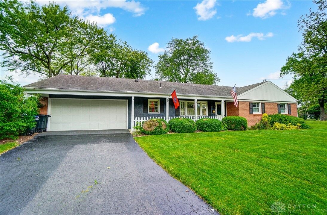 Property Photo:  209 Anton Court  OH 45458 