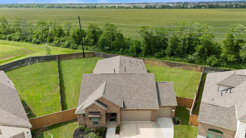 1601 Diamond Mountain Drive  Rosharon TX 77583 photo