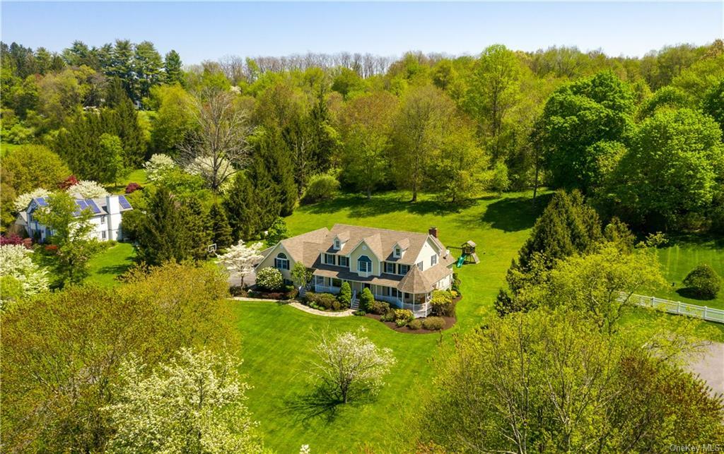 Property Photo:  23 Equestrian Park Drive  NY 10536 