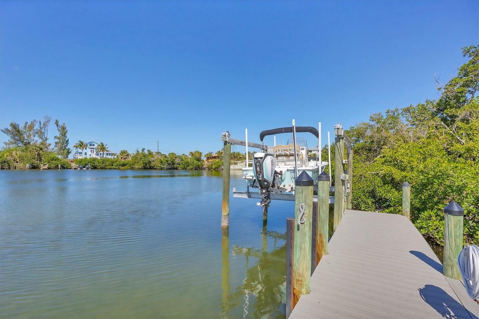 Property Photo:  37 Bocilla Drive  FL 33946 