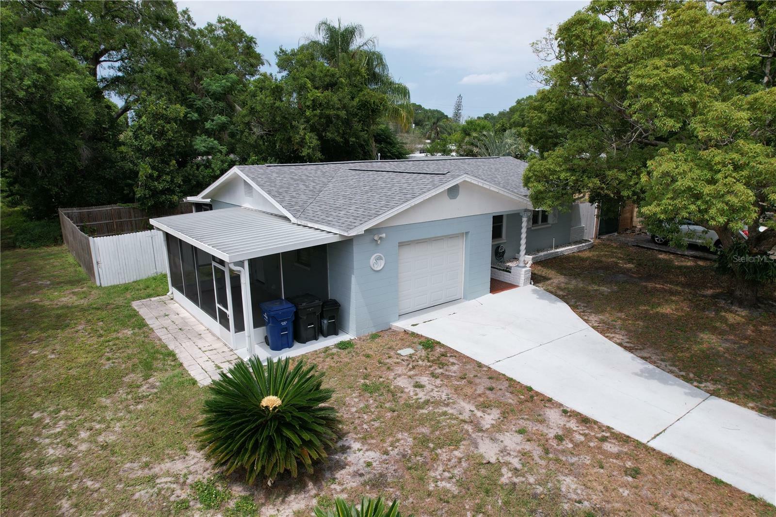 Property Photo:  5499 44th Avenue N  FL 33709 