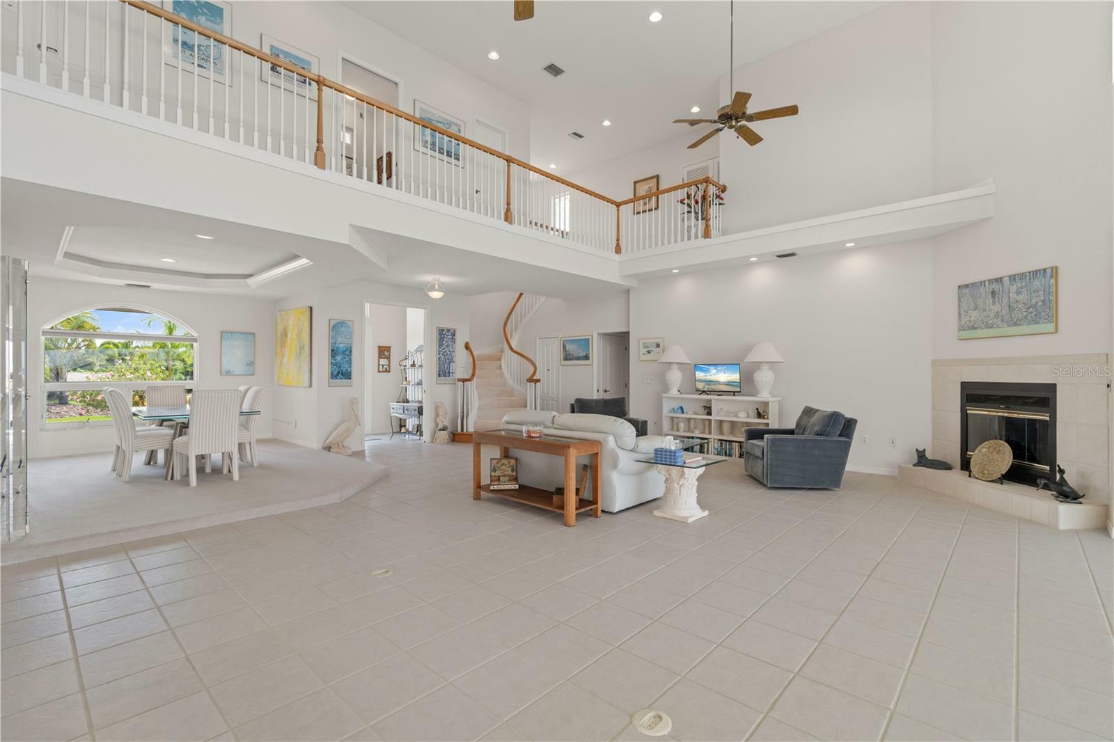 Property Photo:  1060 San Mateo Drive  FL 33950 