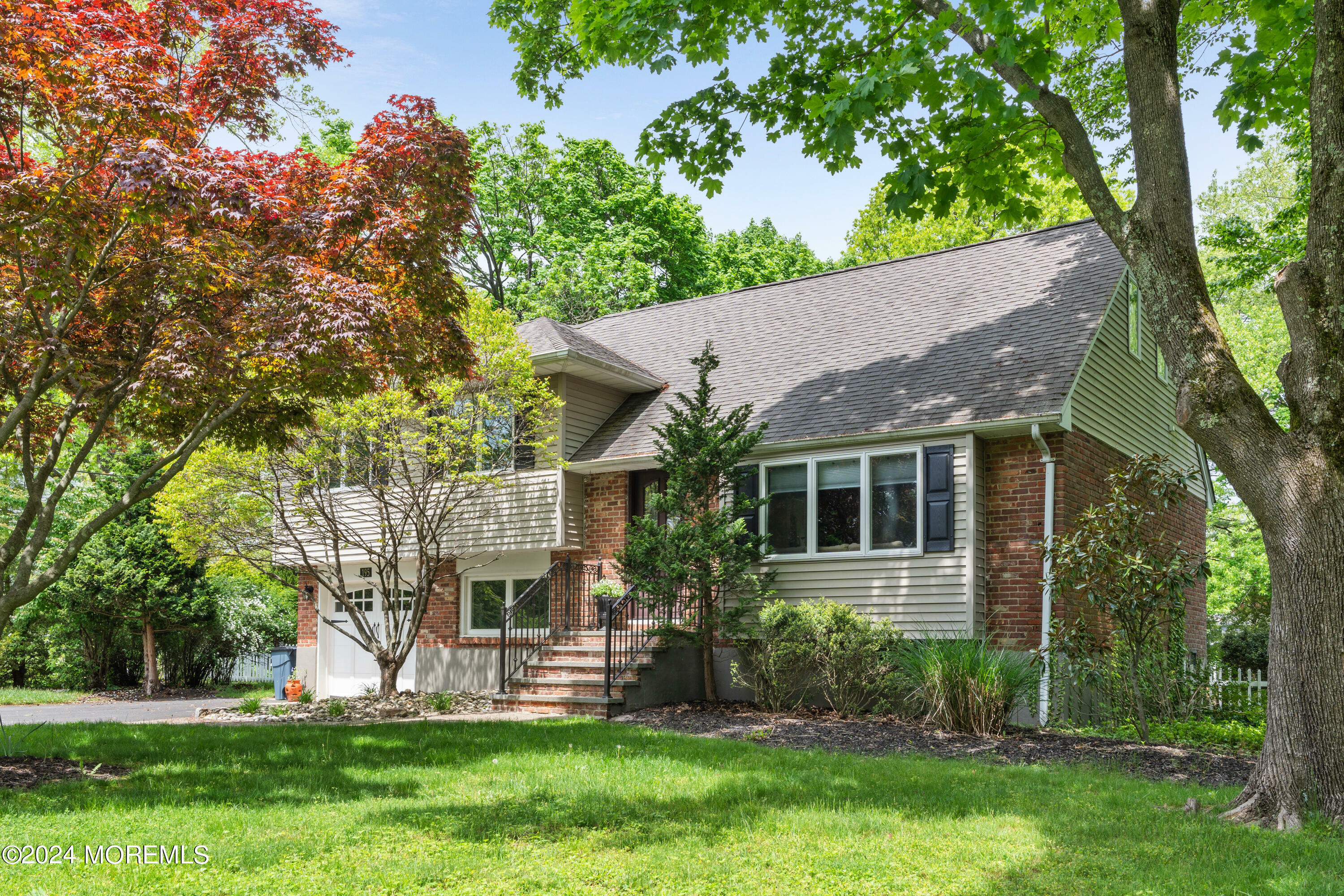 Property Photo:  195 Silverside Avenue  NJ 07739 