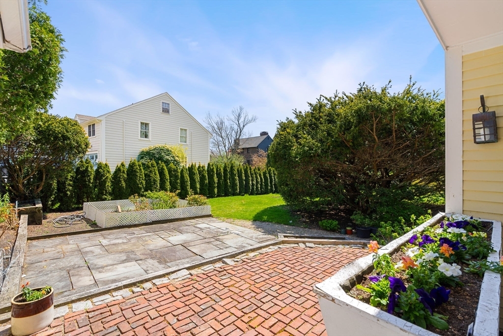 Property Photo:  89 Nanepashemet Street  MA 01945 