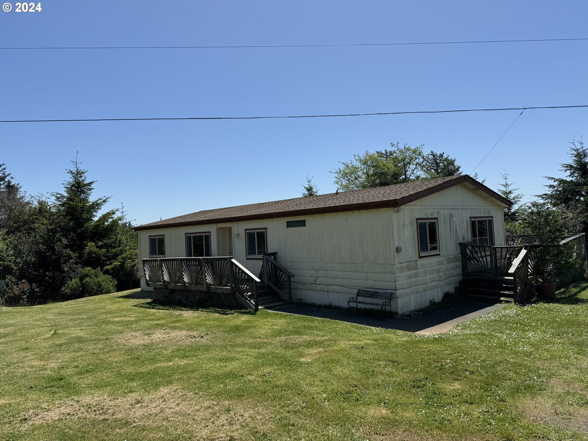 Property Photo:  17766 Rainbow Rock Rd  OR 97415 