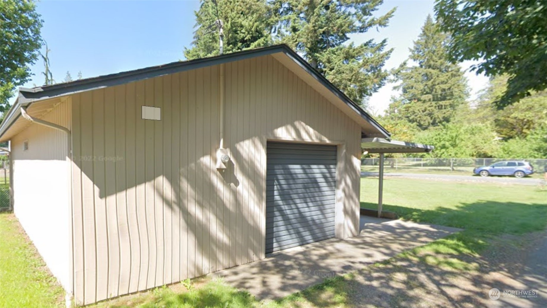 Property Photo:  75 5th Avenue NE C  WA 98027 