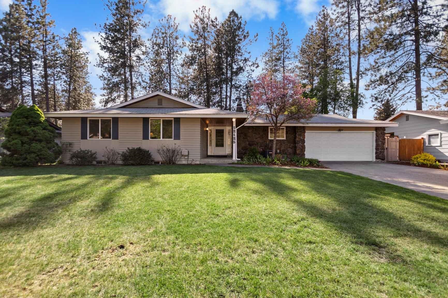 Property Photo: 12125 N Normandie St WA 99218