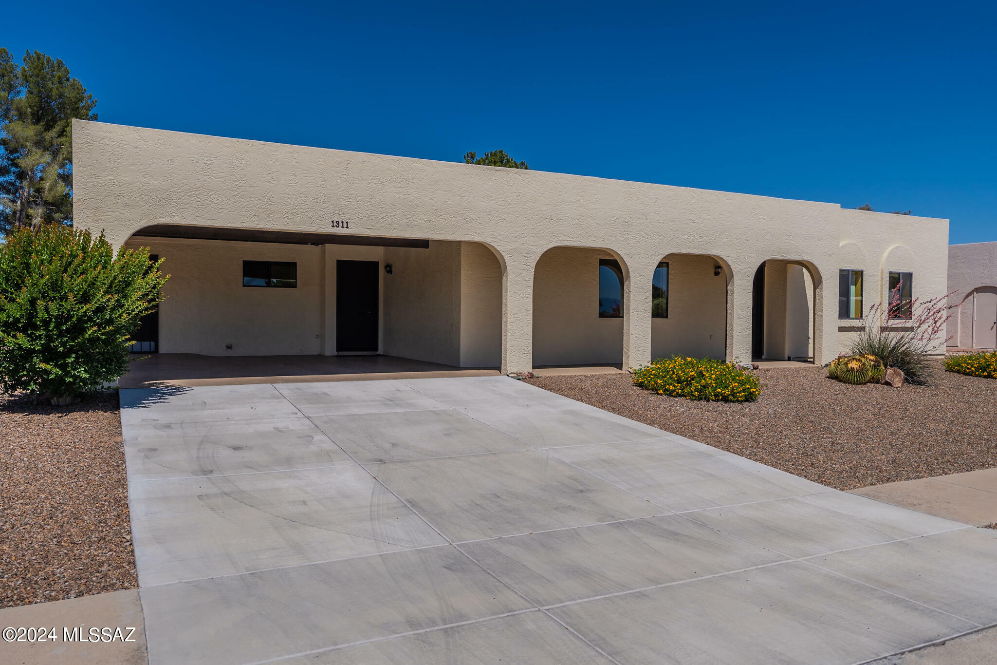 Property Photo:  1311 N Paseo Del Cervato  AZ 85614 