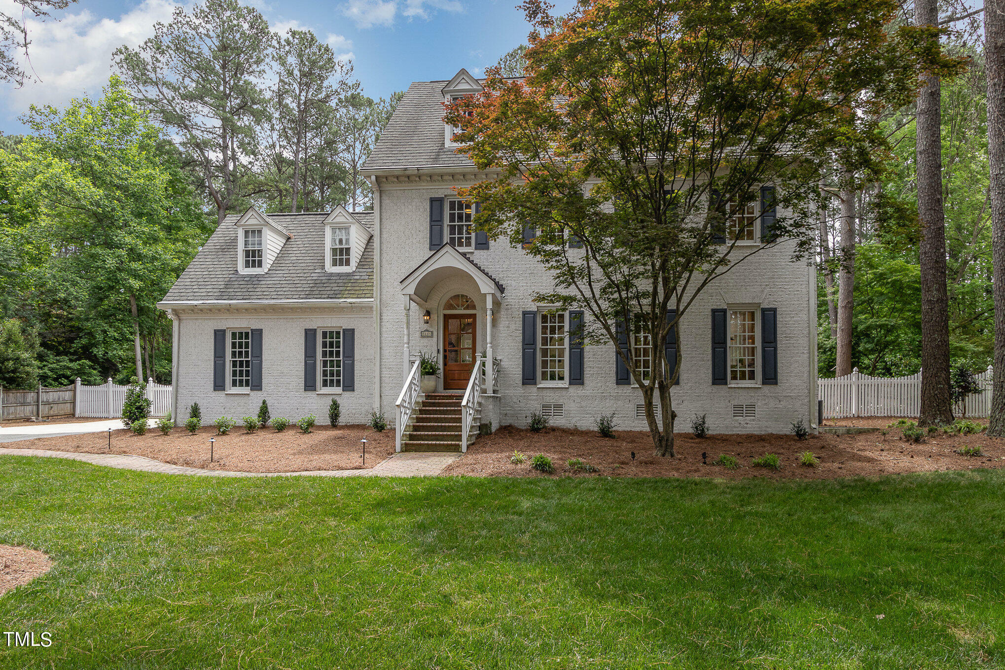 Property Photo:  8604 Kings Arms Way  NC 27615 