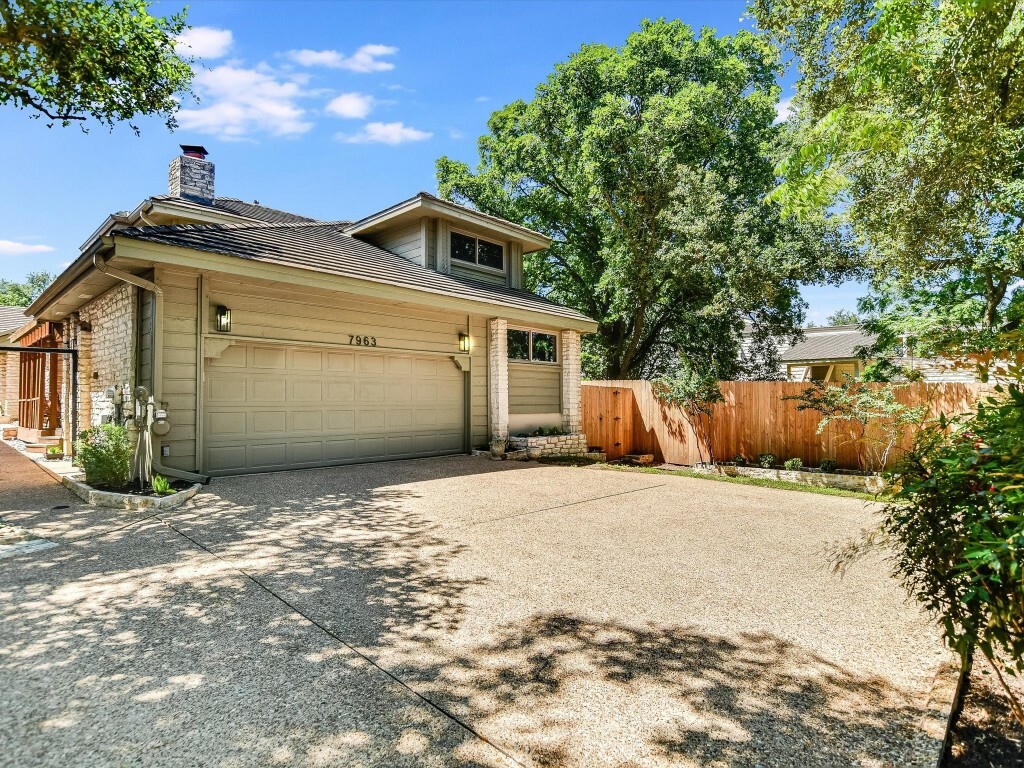 Property Photo:  7963 Mesa Trails Circle  TX 78731 