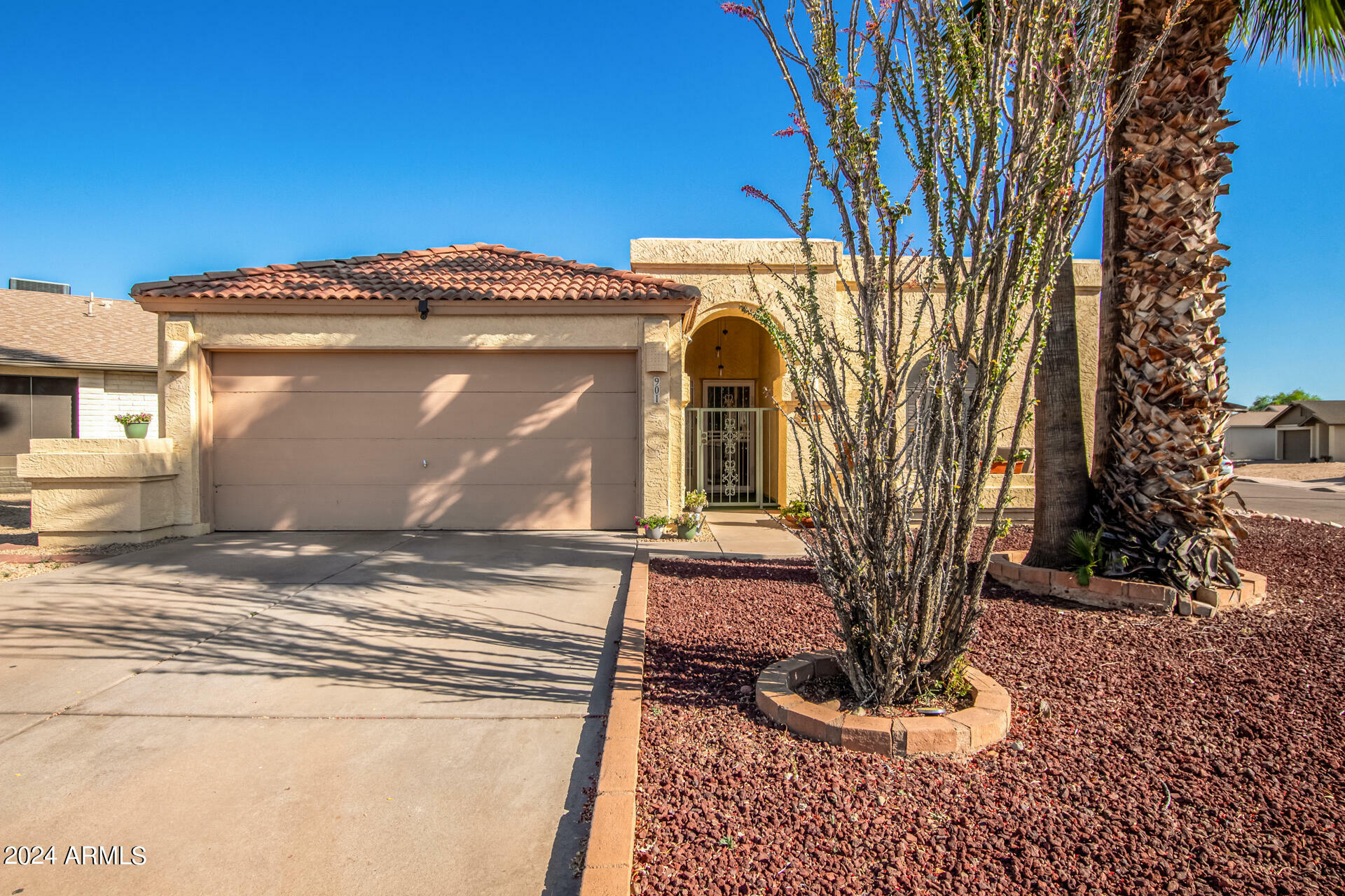 Property Photo:  901 N 85th Place  AZ 85257 