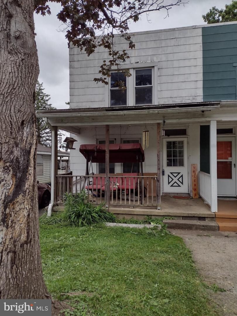 Property Photo:  1418 Glen Moore Circle  PA 17601 