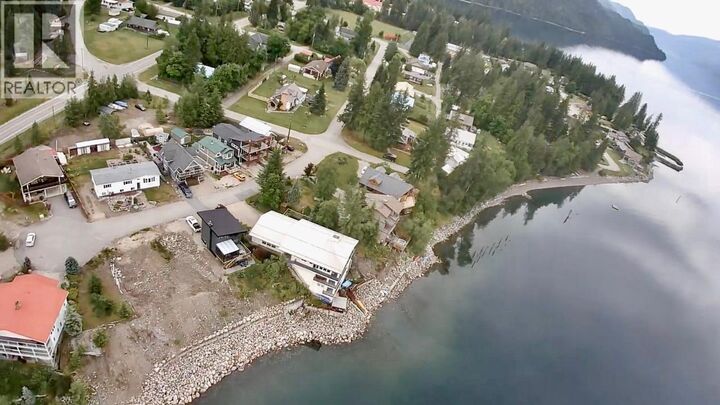 Property Photo:  813 Silver Cove Drive  BC V0G 1S0 