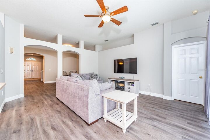 Property Photo: 4306 Orange Ridge Court FL 33596