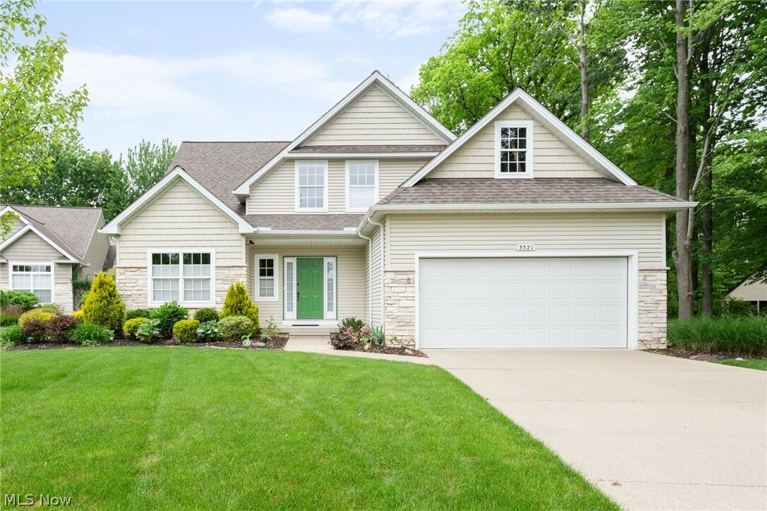 Property Photo:  3520 Pond View Ct  OH 44011 