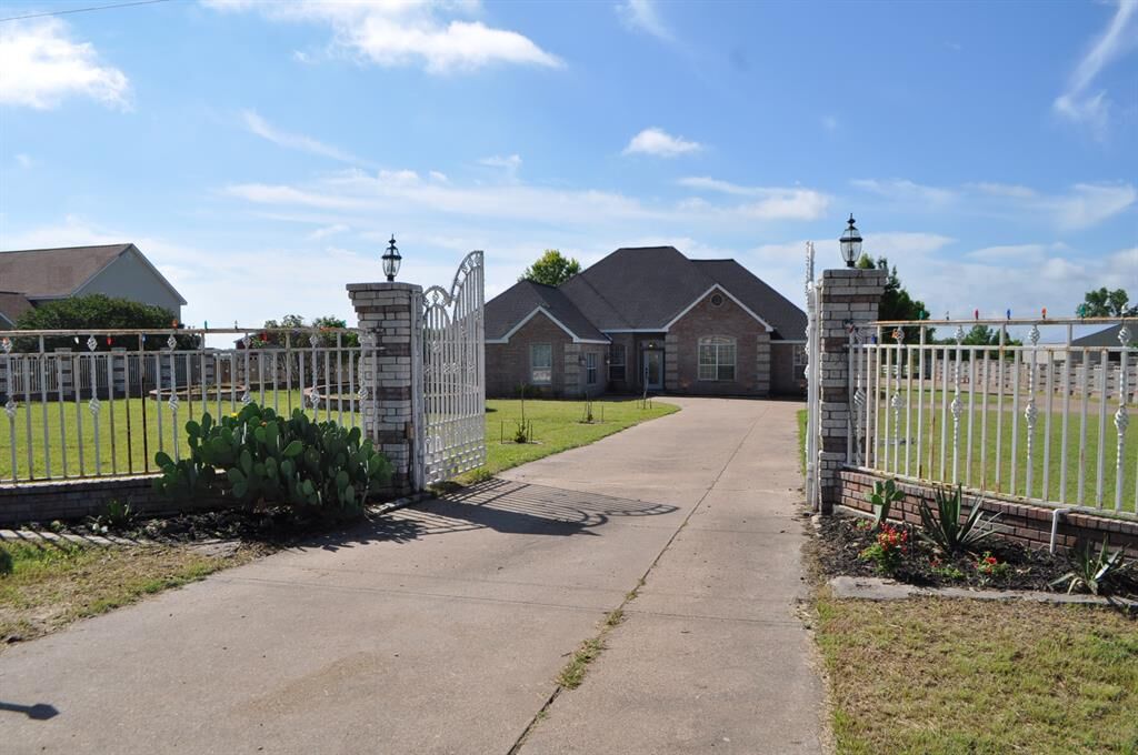 Property Photo:  3511 Fm 66  TX 75167 
