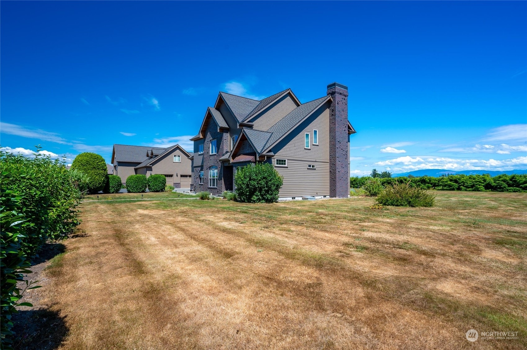 Property Photo:  794 W Smith Road  WA 98826 