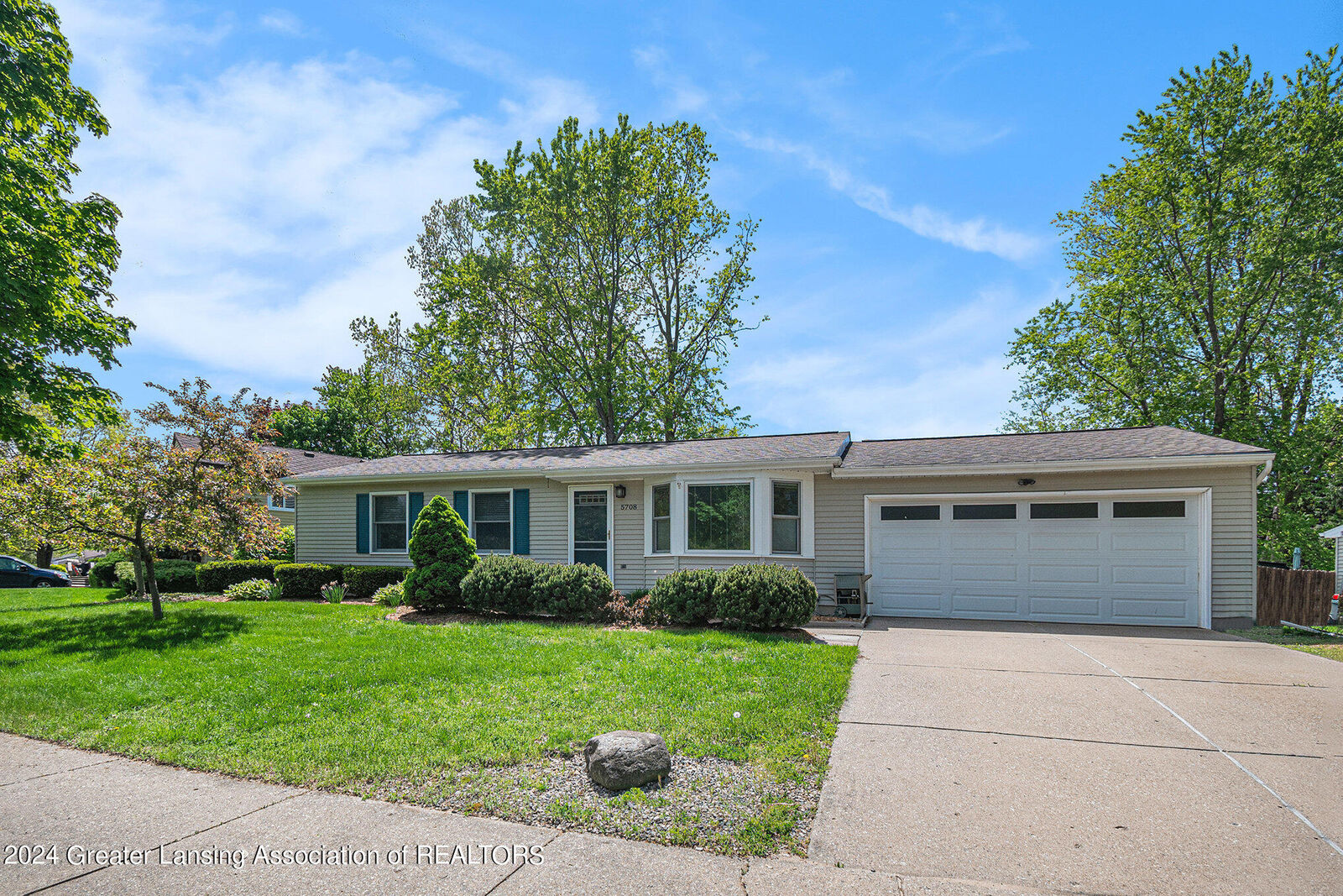 Property Photo: 5708 Annapolis Drive MI 48911