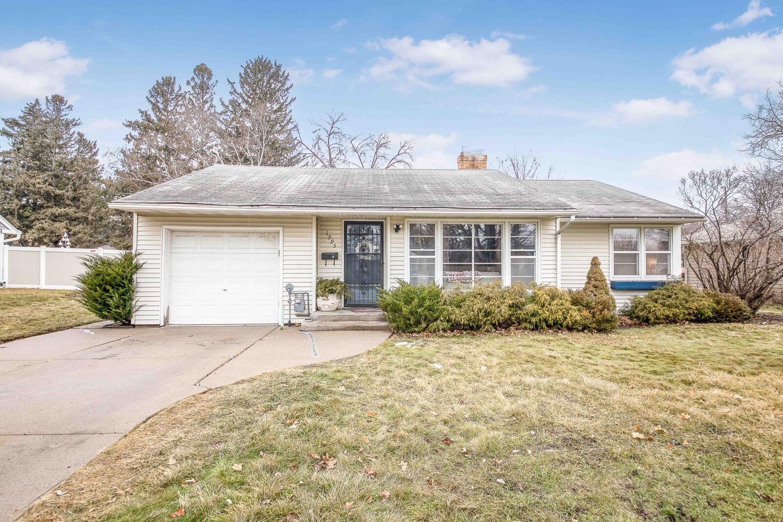 Property Photo:  1995 Asbury Street  MN 55113 