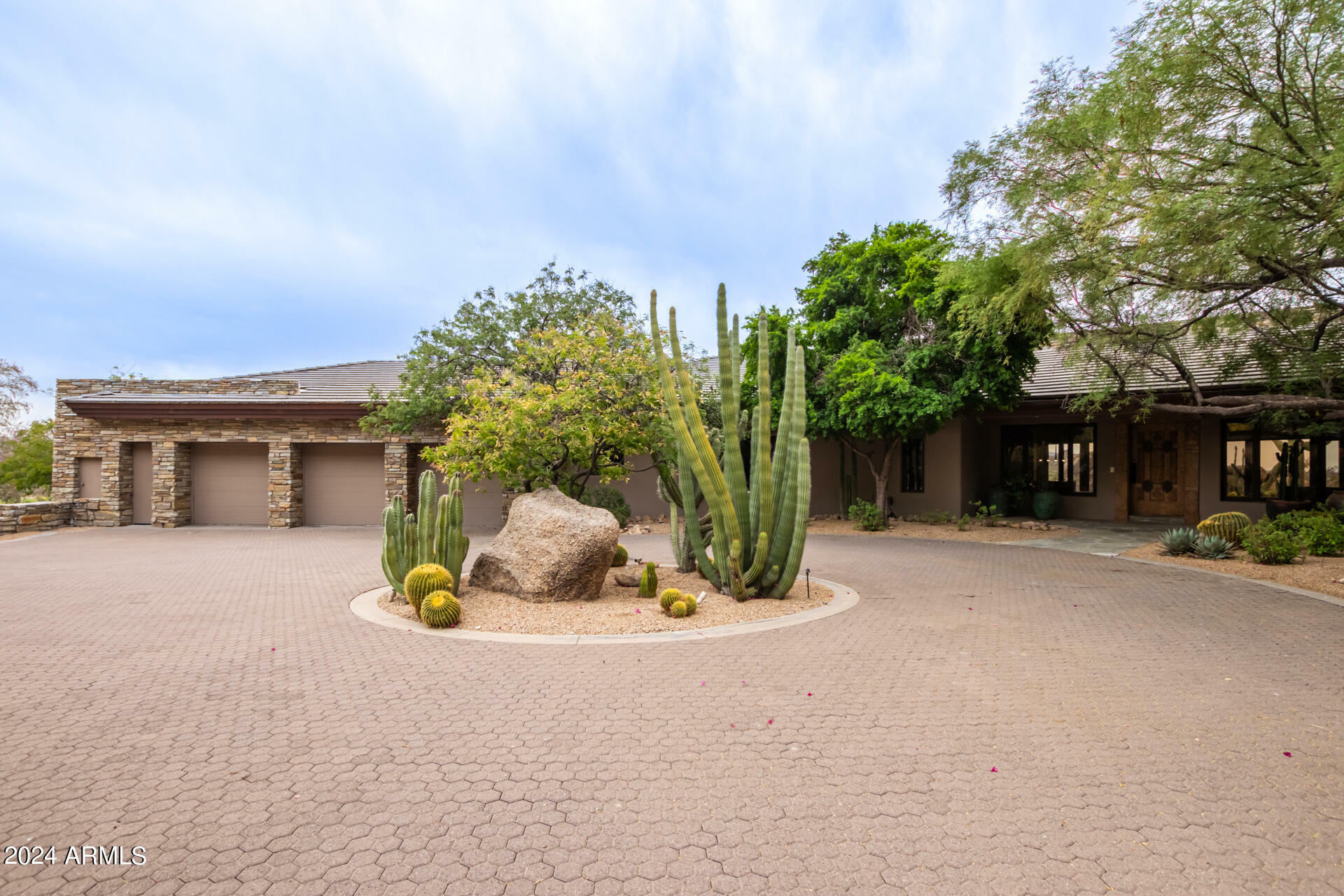 Property Photo:  6901 E Restin Road  AZ 85377 