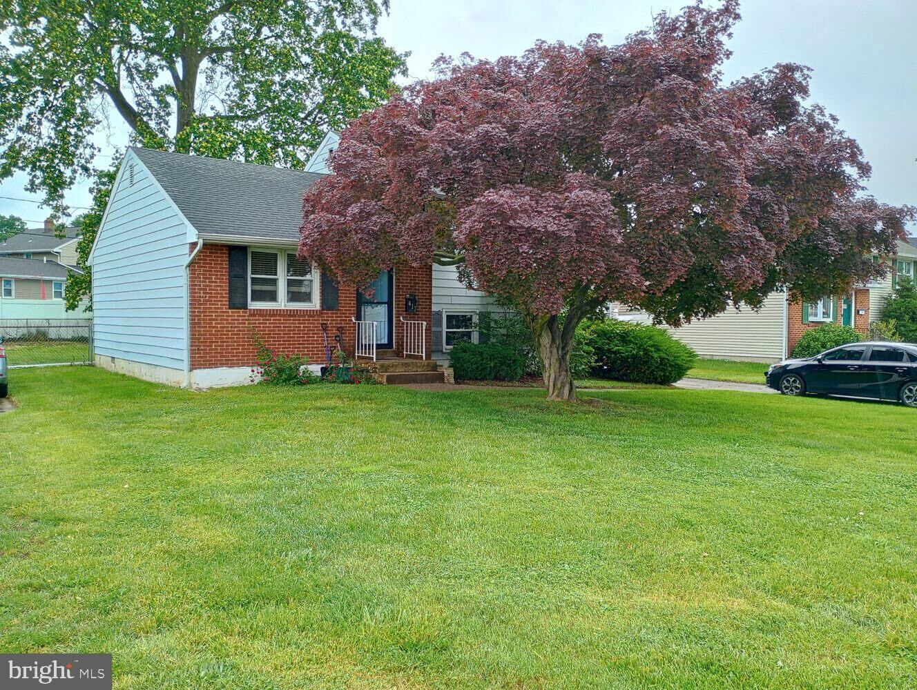 Property Photo:  417 S Dupont Road  DE 19804 