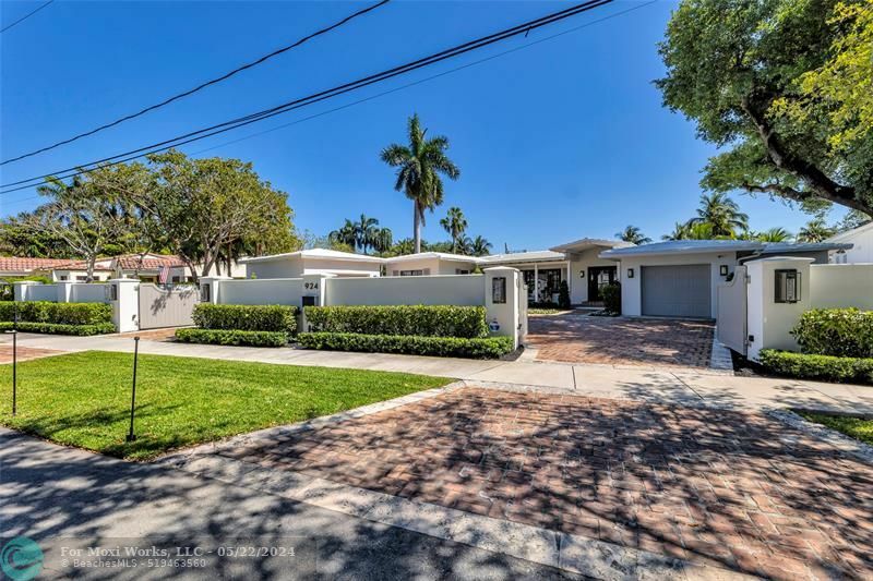 Property Photo:  924 S Rio Vista Blvd  FL 33316 