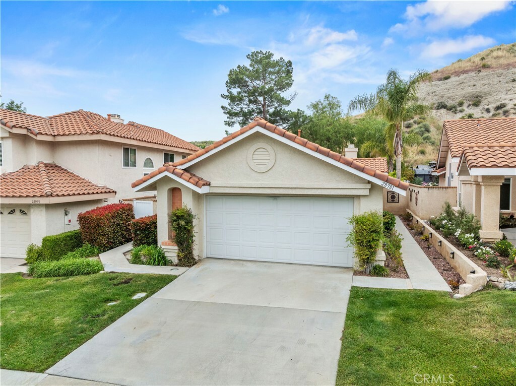 Property Photo:  28981 Sam Place  CA 91387 