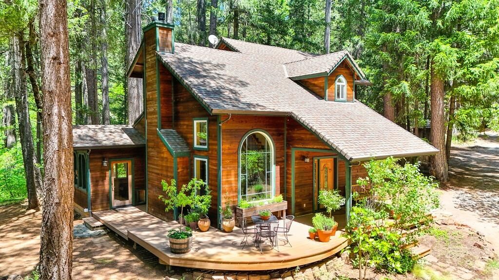 Property Photo: 2080 Kodiak Trail CA 95726